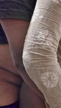 La casalinga del villaggio indiano desi fa sesso con un ragazzo