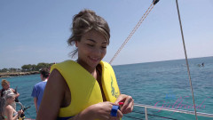 ATK Girlfriends: Virtuální dovolená na Havaji s Cassidy Bank 2/4