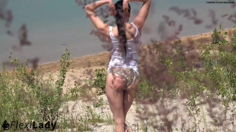 Flexilady: Sueños desnudos en la naturaleza