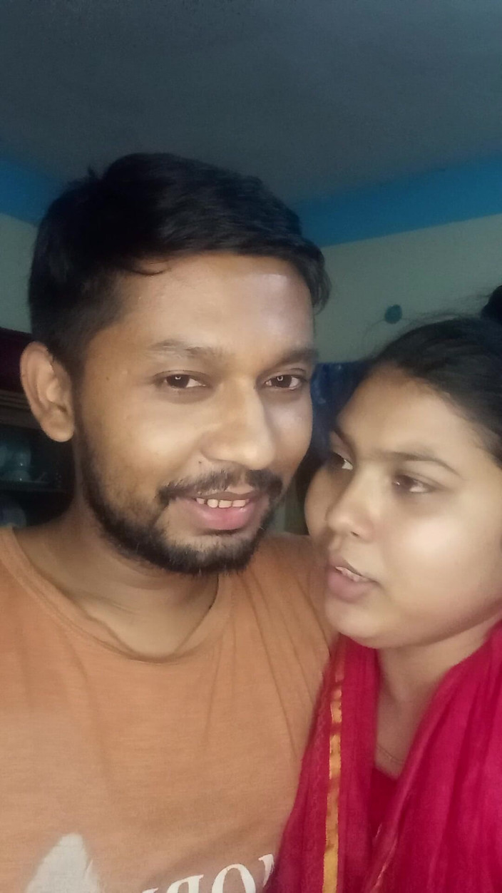 Desivideo: Kolkata: Bir adam, Kolkata'nın Sonagachi bölgesinde ev sahibi tarafından iddia...