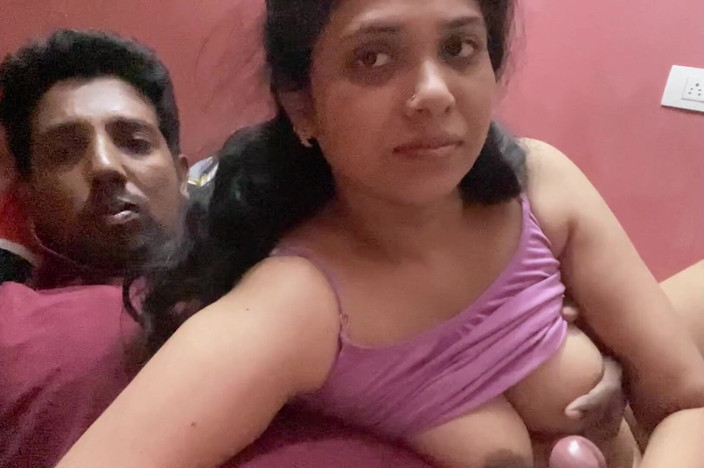 Apple Porn: First Time Desi Teen Cheating Her Boyfriend
