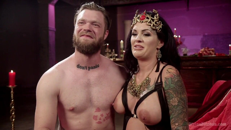 Divine Bitches by Kink: Boska płodność!