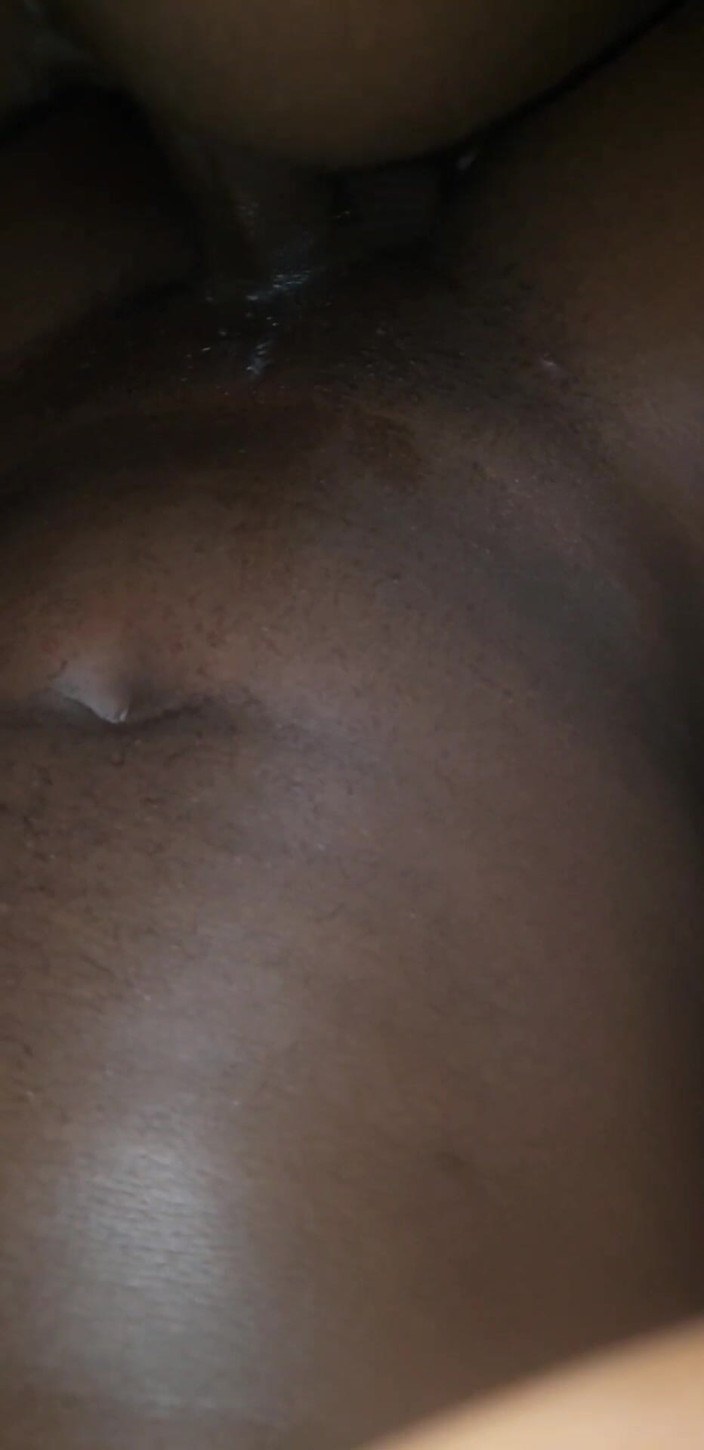 Loversinbed: Sie gab mir einen cowgirl-fick und ich kam auf ihren...
