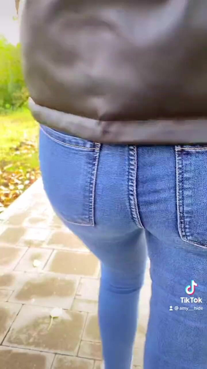 AmyHi: Stranger Was Caught on My Ass and Fucked Me Hard