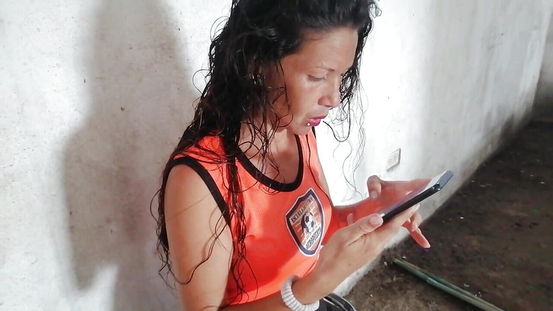 catalinagrande: 第1部分 一个非常性感的女孩作为销售员工作，我利用她的需求操她的阴户和充满精液的奶子