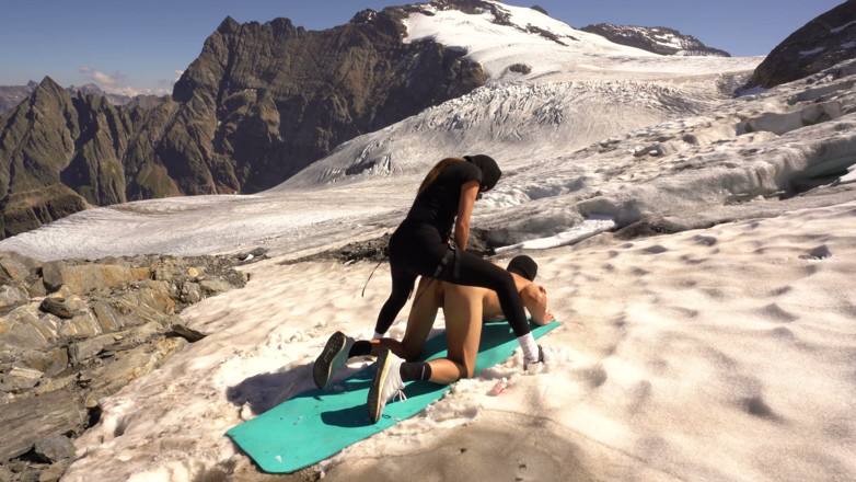 Hottest pleasure: Petualangan Gletser Mia dan Max Ngentot Pakai Pegging di Glacier...
