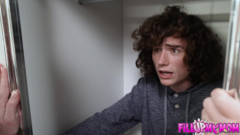 Fill Up My Stepmom: Pasierb dostaje mój tyłek do creampie