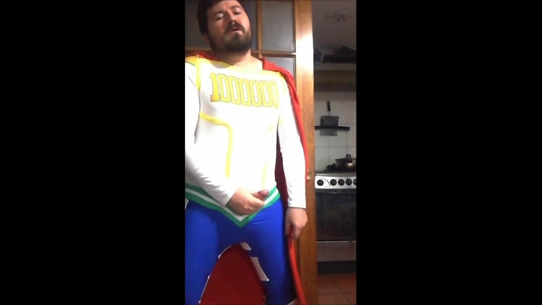 Rokkuman: Masturbare cu costume de erou