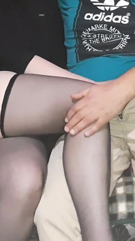 Mia moglie mi sta tradendo con il mio vicino.