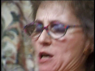 Xfamster: GILF spex yang memakai stoking dikongkek pepek berbulunya