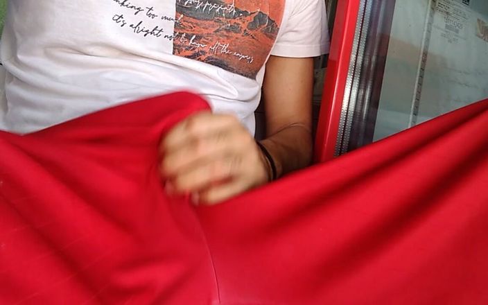 AlexAlejandro13: Verandada ateşli mastürbasyon