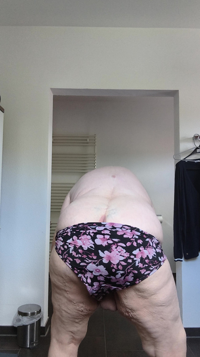 Karlchengeil: Wife's Flower Pantie and Belted