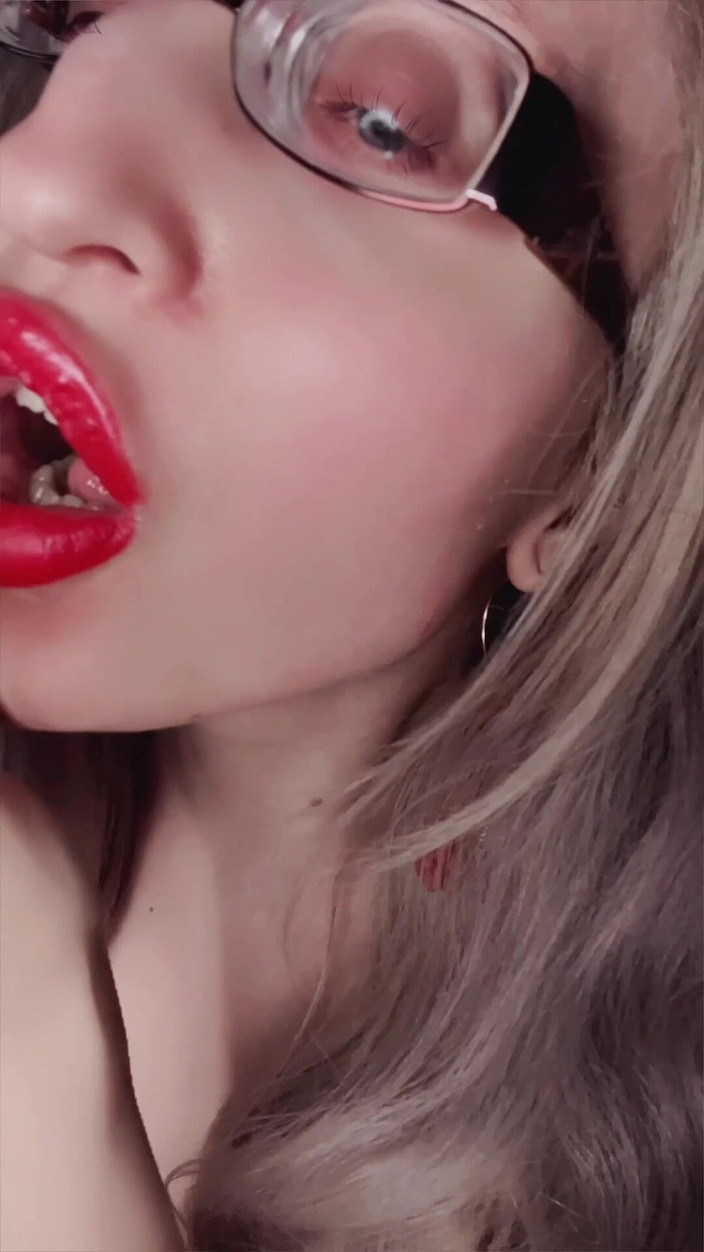 FinDom Goaldigger: Peitos vermelhos grandes lábios bimbo joi