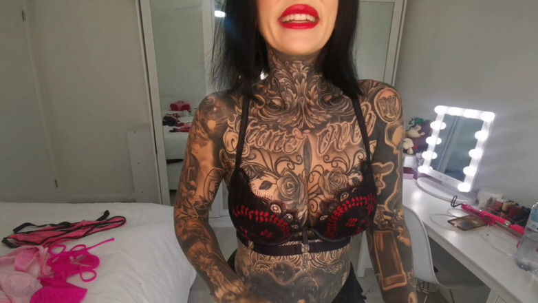 Melody Radford: Sexy Bra Try on Free Video