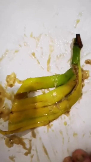 Erotic college: I like banana between the legs