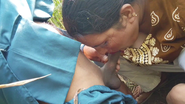 Abida sexy: Занималась сексом в полях