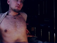 Jugar con pezones me ponen duro