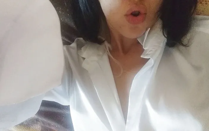 savannahamatoriale: With the strap on and the silk shirt I make...