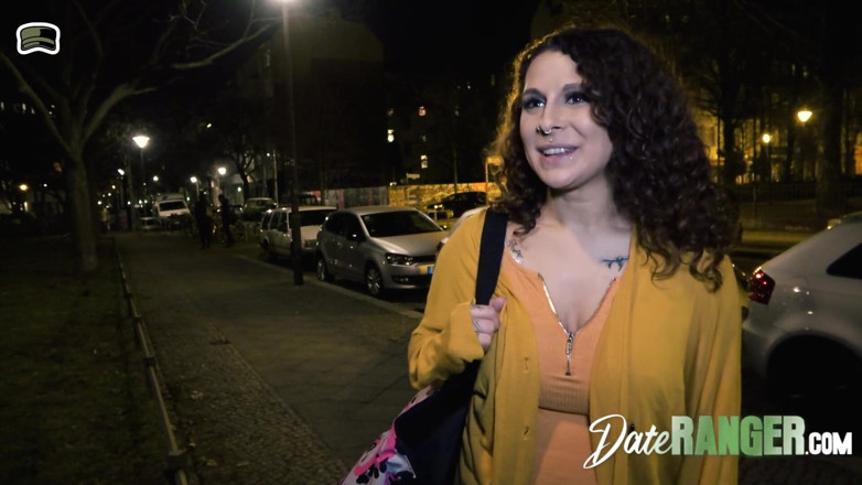 Date Ranger: Mara Martinez recebe seu cu fodido no bar!