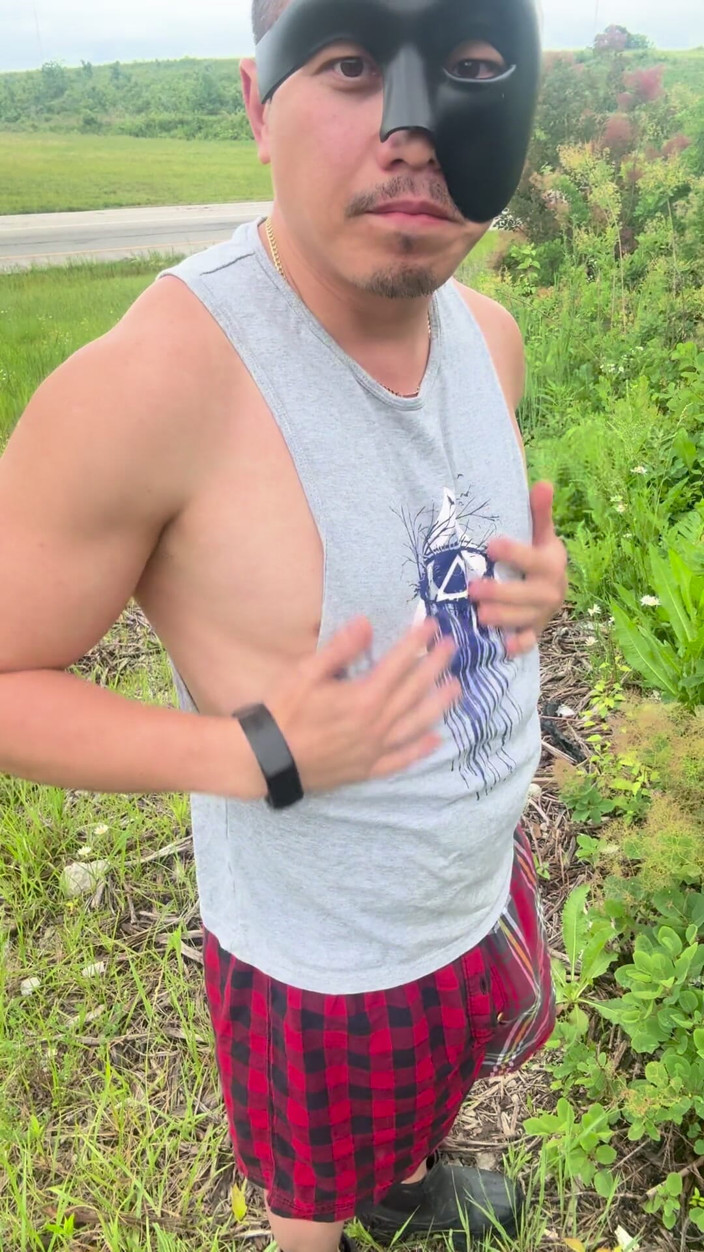 Barenakedmuscles: Muscular Asian Hunk Strips and Flexes Naked by the Highway...