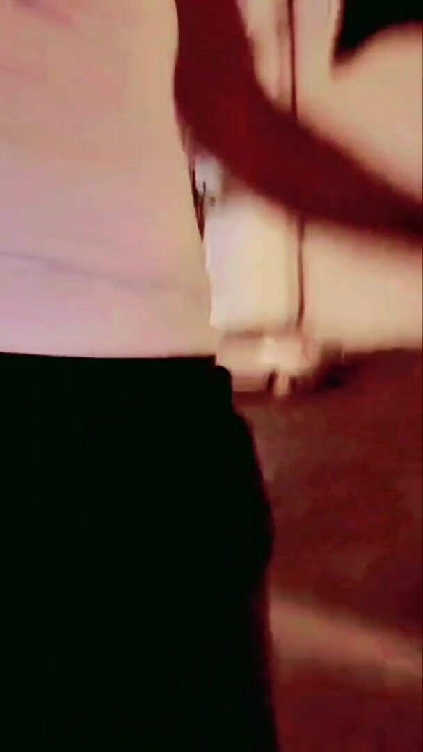 Slutboyben: Il ragazzo troia in cam4 sexy troia pubblica a Budapest...
