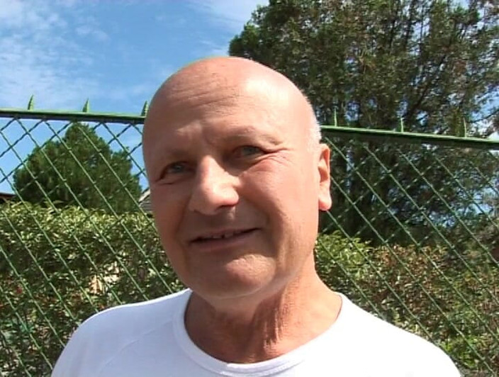 All about pee: Pissing Sex Grandpa Vs Sexy Girls