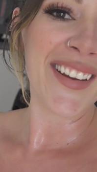 A Post Workout Snack for a Hungry Giantess
