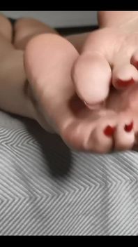 私の足