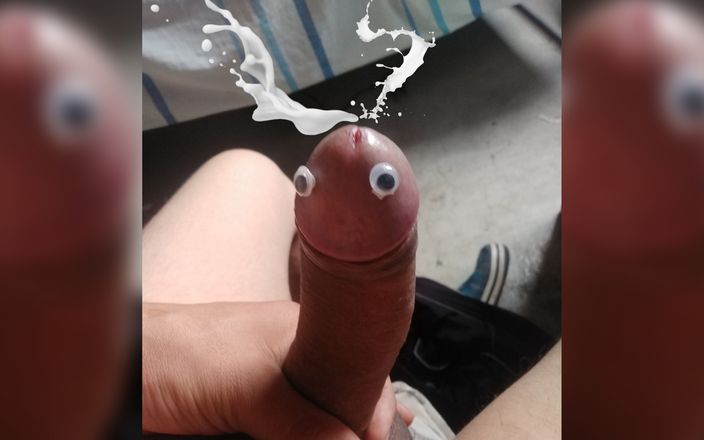OHSAMEL: Jag lägger ögonen på min penis och onanerar tills jag cum....