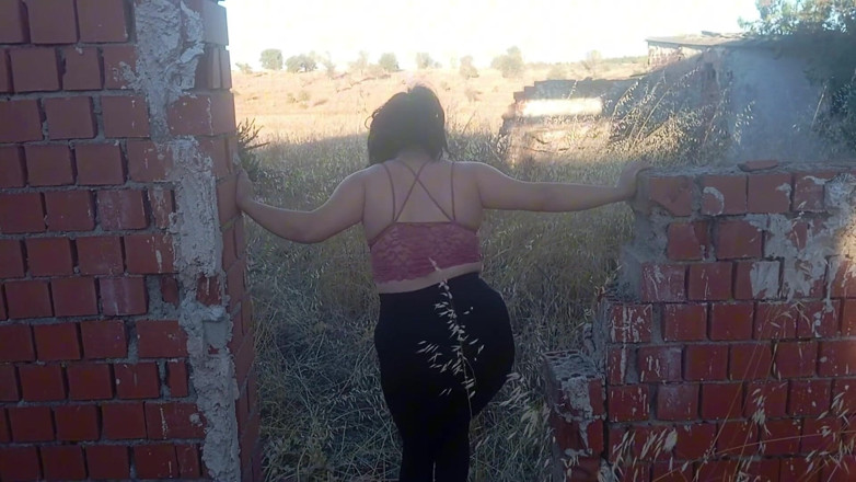 fartingclub01: в заброшенном доме