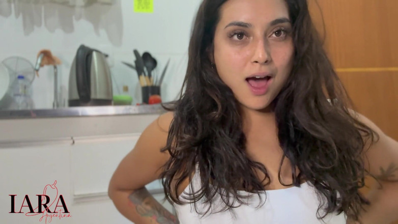 Iara Sanchez: Jiran Brazil Awak Memasak Dengan Palam Dubur (Portugis Joi)