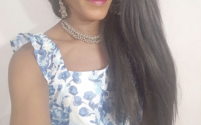 Keerthanakeerthi95: Indiana Sissy Sborrata Da Sola