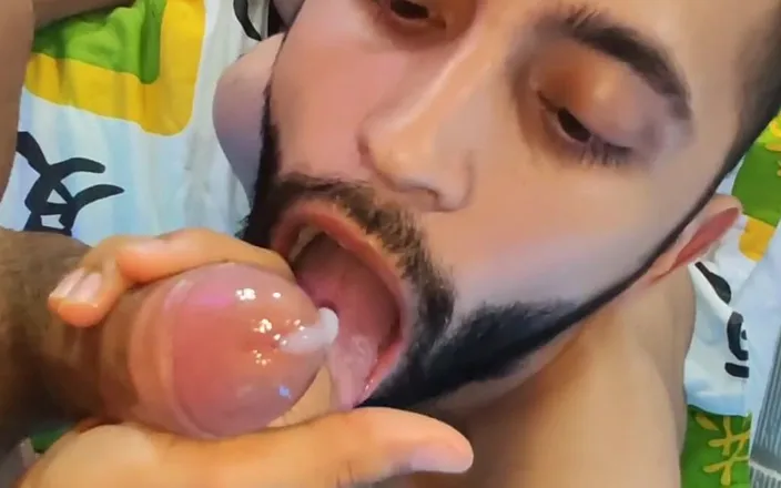 Camilo Brown: Sucking Fabian Madrid amazing uncut cock