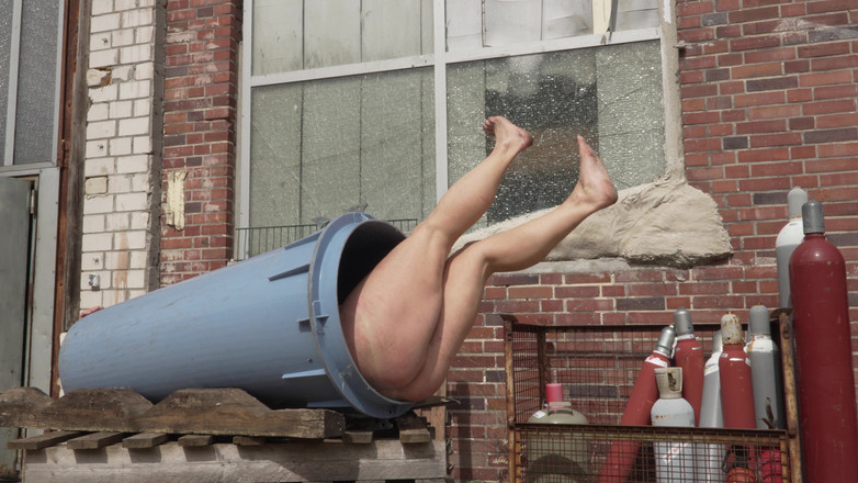 MissAlessaMilano: Všude, i odpadky, kam šukám