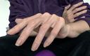 Lady Victoria Valente: Красивые руки крупным планом