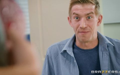Brazzers - Hot Teacher Alexis Fawx Gives Her Students Bailey Brooke & Danny a Real Fuck Education