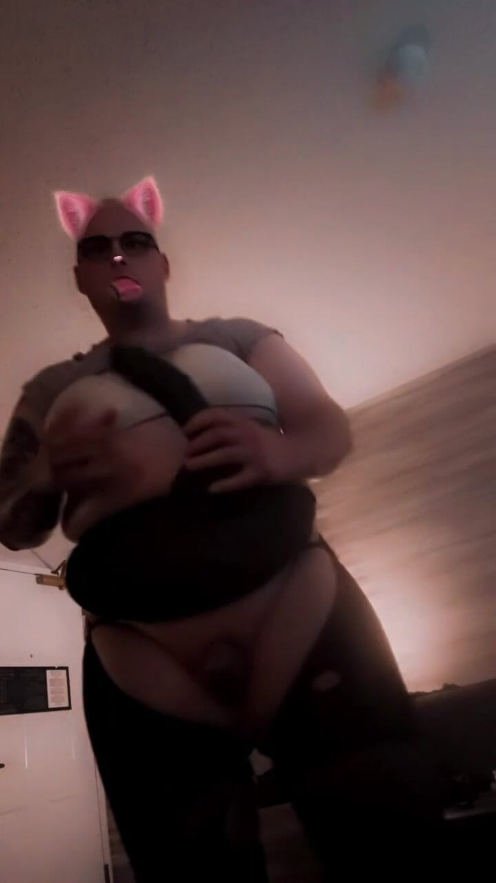 DemonicCumSlut: Şimdiye kadarki en seksi kadın preop ts memeler ve göt