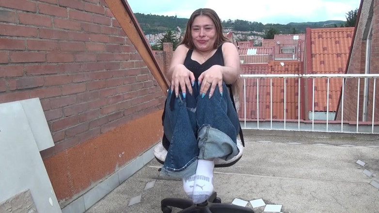 Angel eyes studio: Impressionnant!! Super Géant Avalant Une Famille Et Une Chaîne Avec...