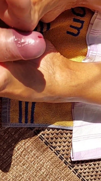 Selena's naked posing and footjob