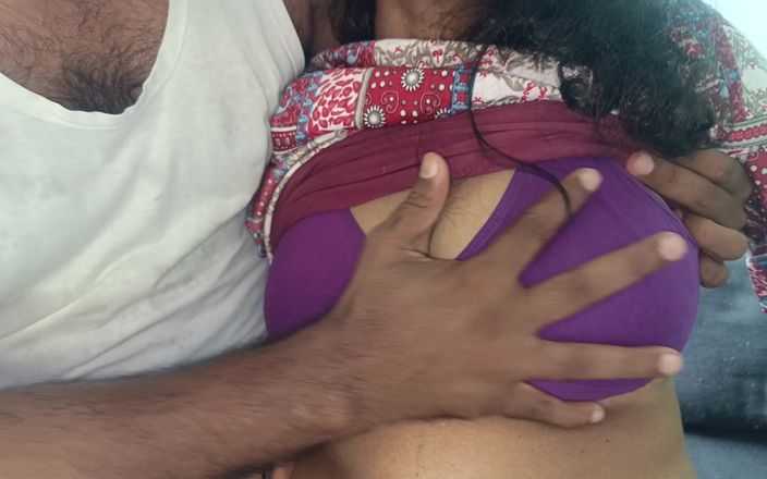 Laxi ammu: Tamil hete romantiek