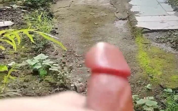 Kraken: Kraken - Asia Gay Teen Boy Is Wanking on a Public...