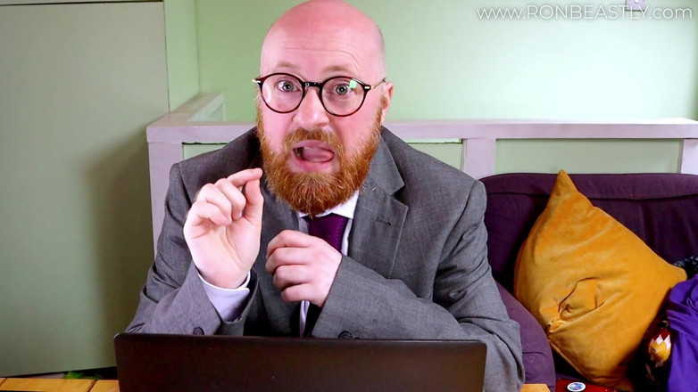 RonBeastlyFTM: 第一人称视角：你的 ftm 老板让你玩他的性爱玩具