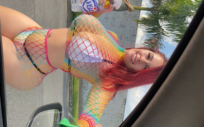 Electra Dominica: 그녀가 팁을 요청했고, 나는 그녀가 절대 잊지 못할 방식으로 줬어