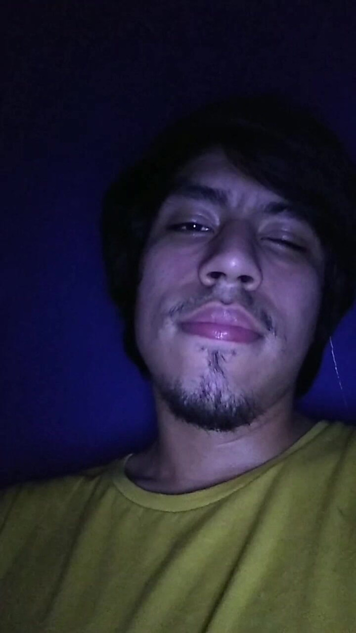 AlexAlejandro13: Olhe para o meu rosto quente