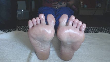 Abby Anna: Slipper oiled wrinkled soles no polish
