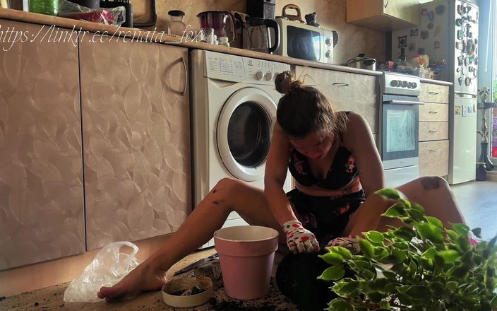 Renata Fox: Twoja kochanka zmusza cię do lizania brudnych stóp