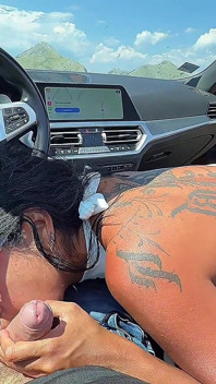 Futai dur în aer liber în mașină în Muntenegru - brunetă sexy latino arată muie extremă și futai pe la spate în pov
