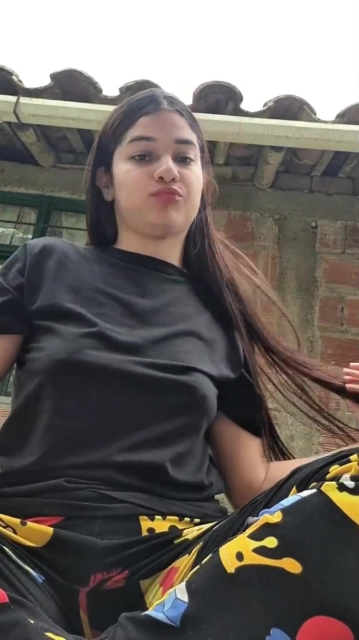 Yulieth Gomez: Yulieth Gomez Touches Herself in Her in-laws' Parking Lot and...