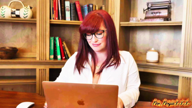 Mr.Majic: BBW Busty Bexx Takes It in Every Hole. Gets a...