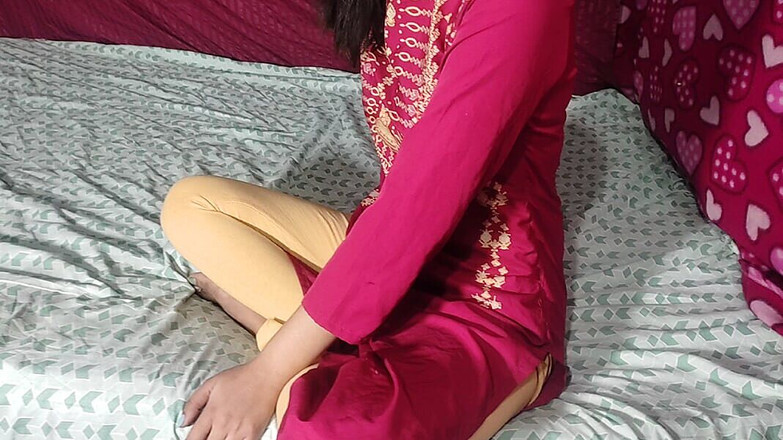 KavitaBhabhi: Me follé a mi maestra el Día de las Rosas